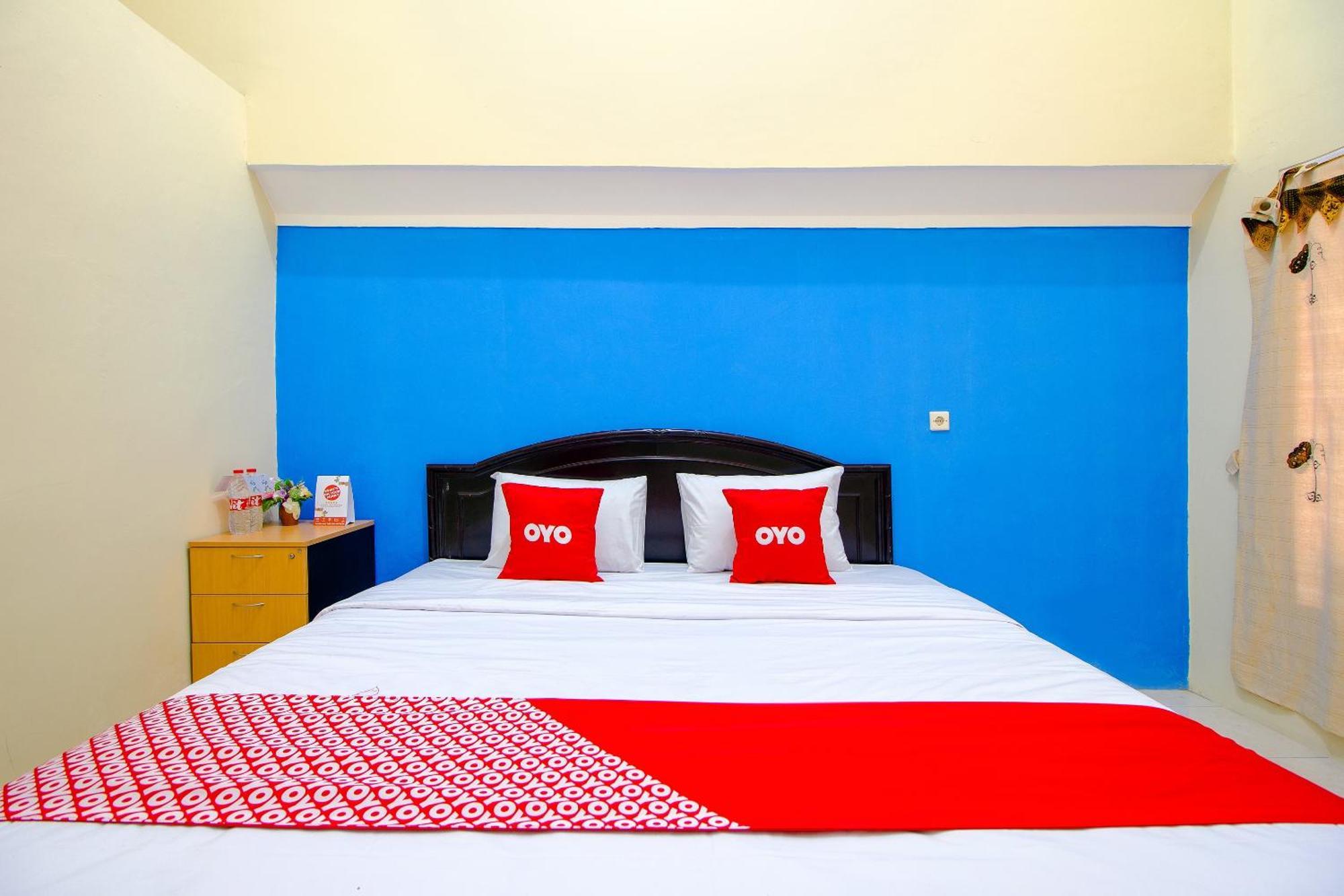 Hotel Oyo Life 1643 Grand Monica à Maguwo Extérieur photo