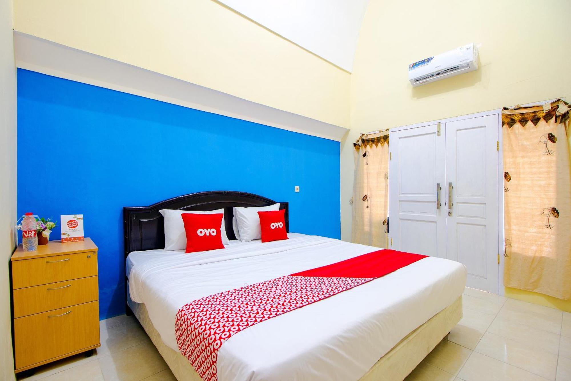 Hotel Oyo Life 1643 Grand Monica à Maguwo Extérieur photo